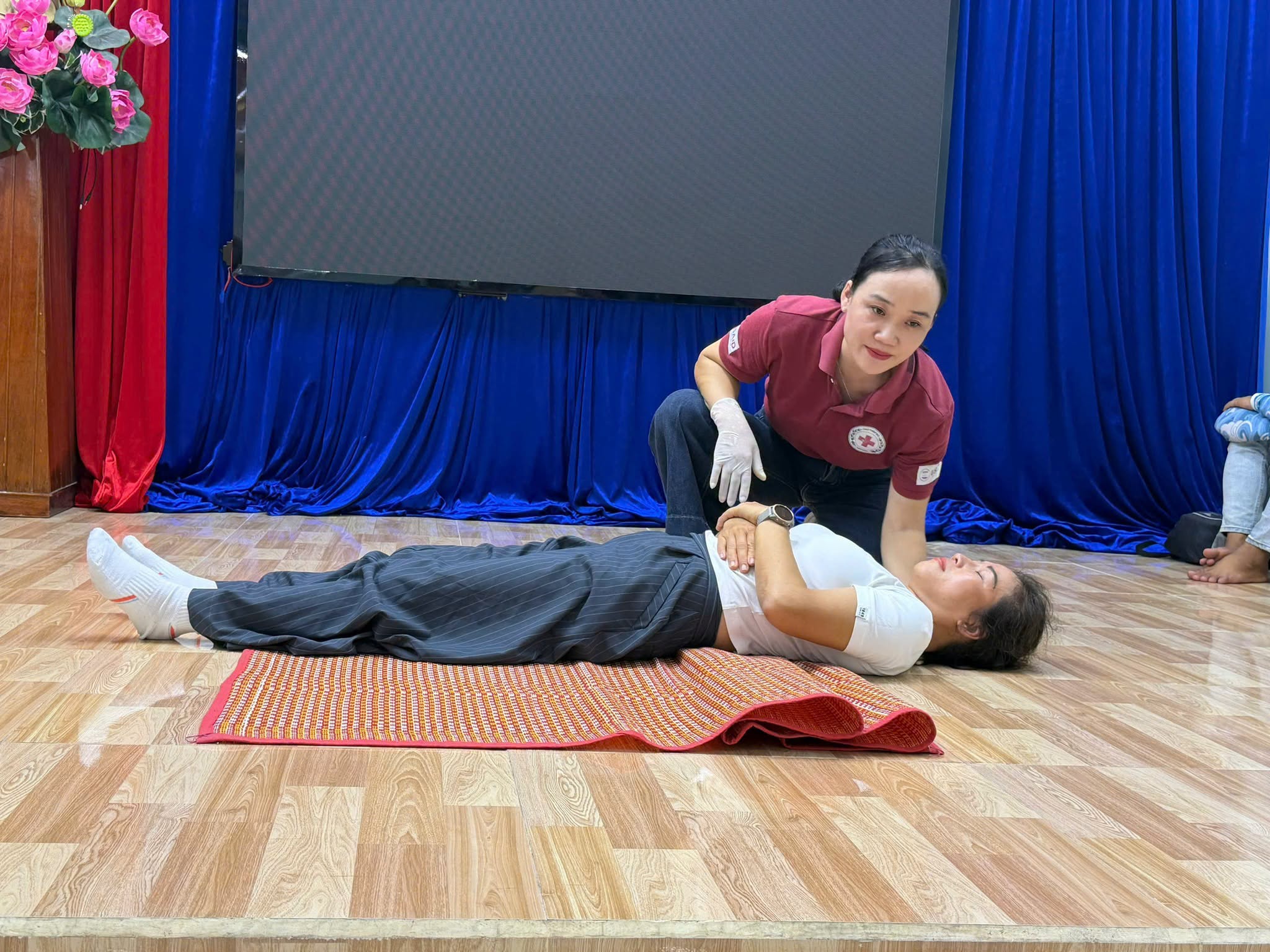 Đào tạo kỹ năng sơ cấp cứu cho cán bộ Công ty TNHH Hải Yến